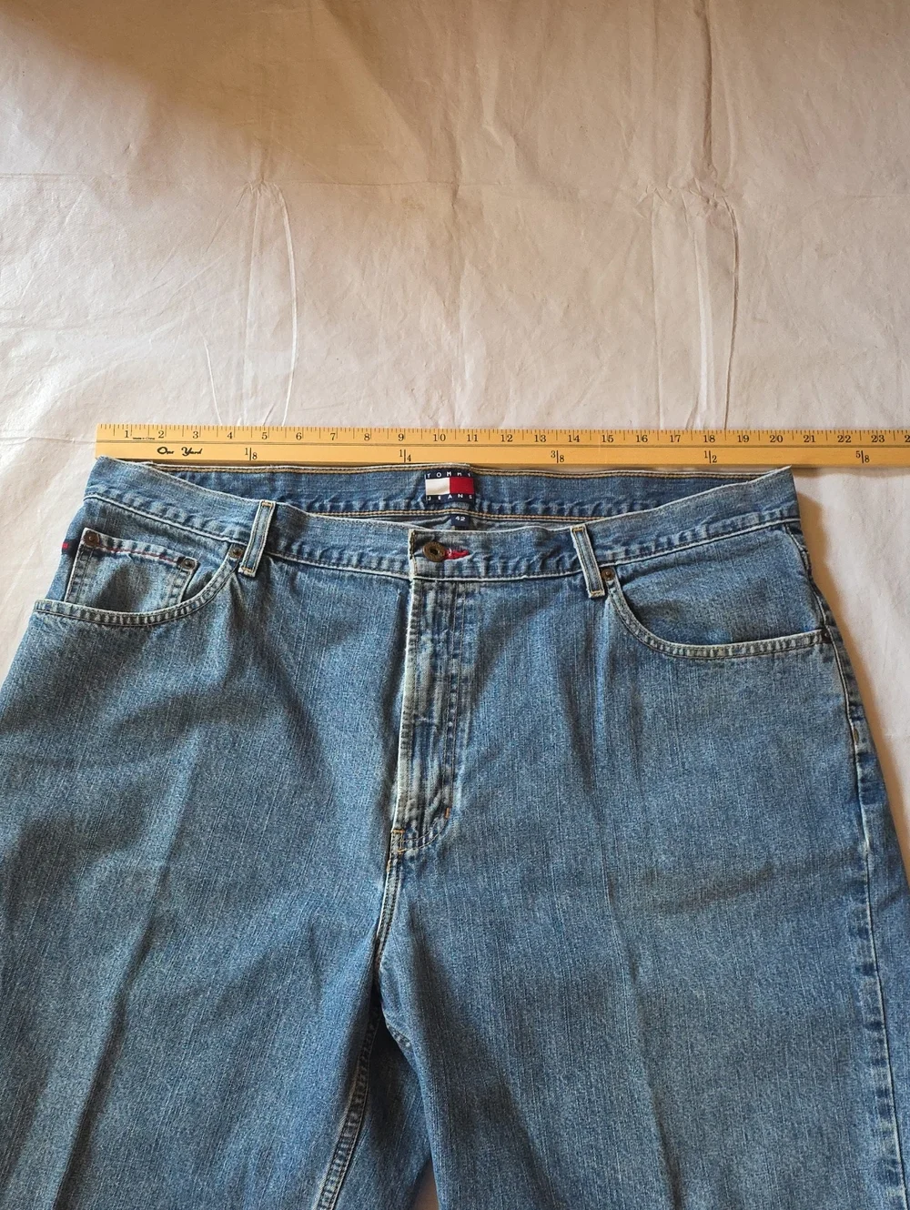Tommy‎ Hilfiger Men's Y2K 2001 Baggy Denim Shorts 42